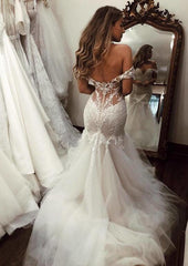 Elegant Sweetheart Mermaid Off-the-Shoulder Bridal Gown in Tulle
