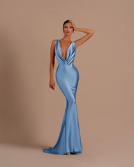 Champagne Deep V-neck Mermaid Prom Dress ¨C Slimming Long Evening Gown | Tuddos