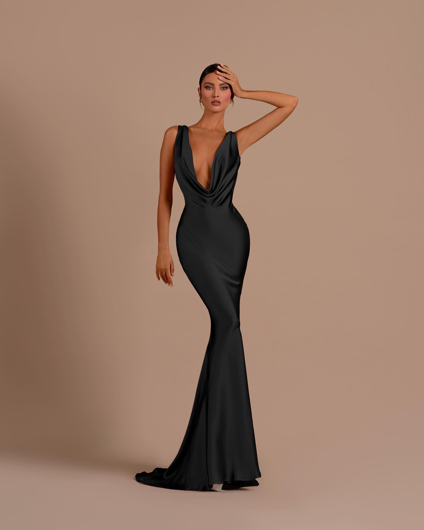 Champagne Deep V-neck Mermaid Prom Dress ¨C Slimming Long Evening Gown | Tuddos