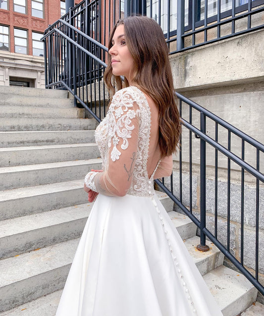 Elegant Deep V-neck A-Line Satin Gown with Appliques Lace and Open Back