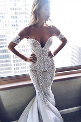 Long Mermaid V-Neck Wedding Dress With Off-the-Shoulder Lace Appliques