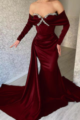 Elegant Sweetheart Portrait Long Sleeves Mermaid Prom Dress with Rhinstone Ruffles