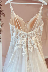 Sweetheart Modest Wedding Dress with Lace Appliques and Ruffled Tulle in A-Line Floor-length