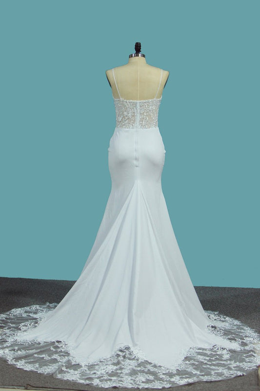 Sweetheart Mermaid Wedding Dress with Elegant Lace and Spaghetti Straps, Floor-length