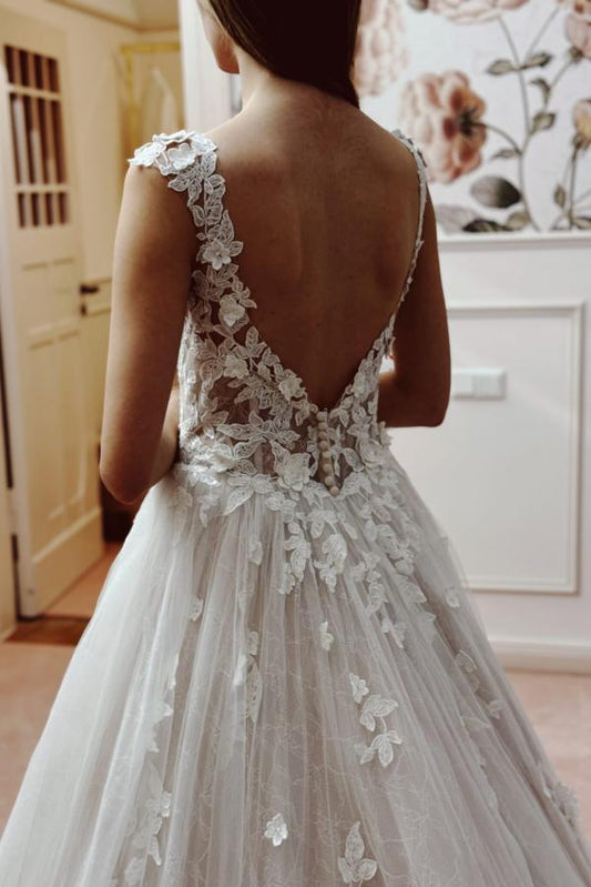 RjerStore A Line V-Neck Spaghetti Sleeveless Tulle Applique Prom Dresses