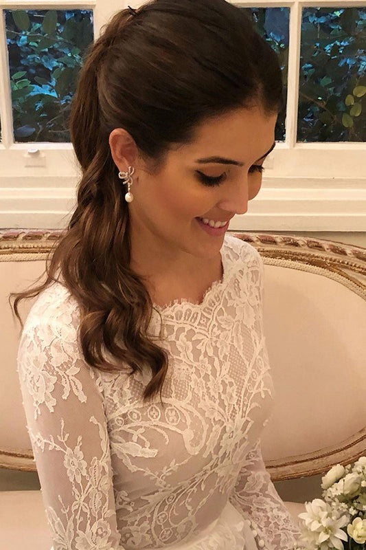 Elegant A-line Lace Wedding Dress with Long Sleeves and Appliques