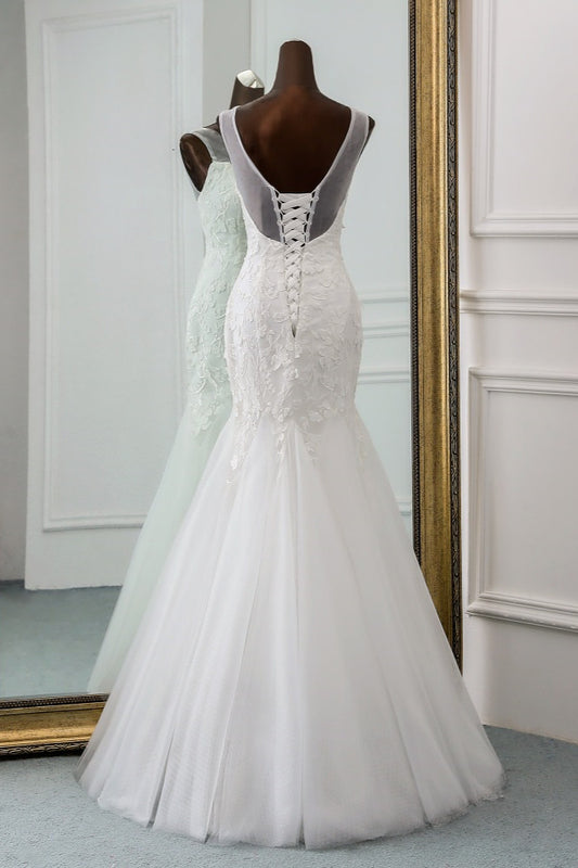 Elegant Lace Mermaid Wedding Gown in Jewel-Toned Tulle with Backless Design