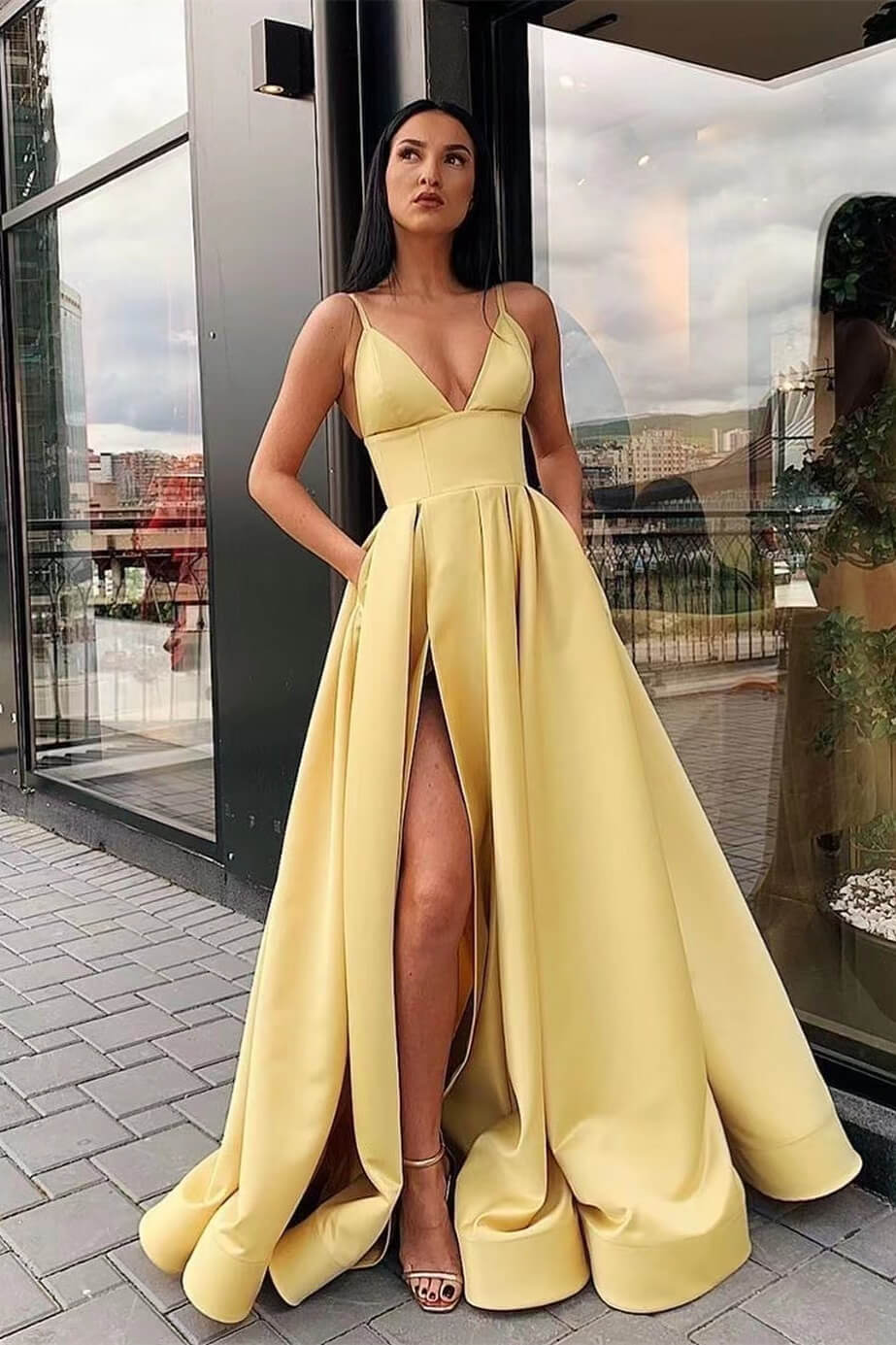  Elegant Burgundy Evening Dress Spaghetti-Straps A Line Split with Pockets
