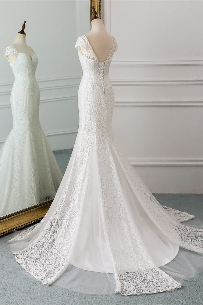 Elegant Sweetheart Mermaid Gown with Modern Lace and Cap-Sleeves