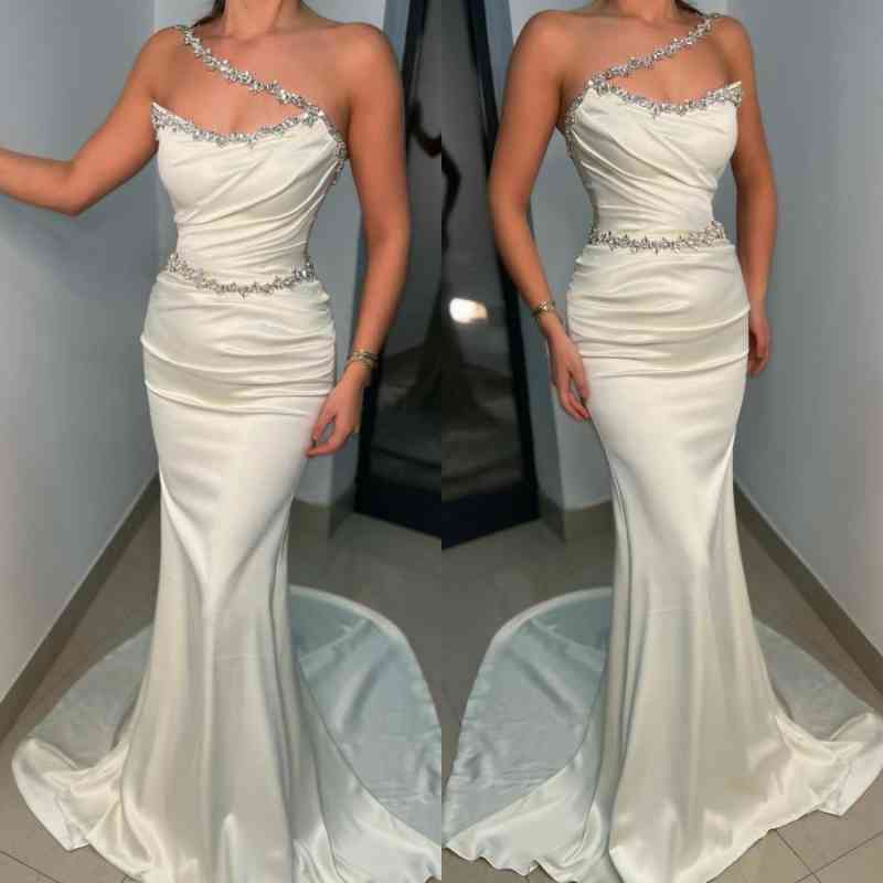 Classy White Sleeveless Mermaid Prom Dress Long With Beadings