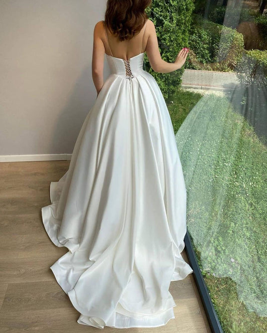 Elegant Sweetheart Spaghetti-Strap Satin Ball Gown Wedding Dress