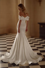 Elegant White Satin Sweetheart Mermaid Bridal Gown with Ruffles and Off-Shoulder Strapless Design