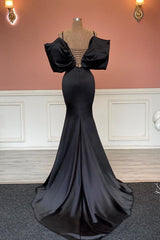 Stunning Black Off-the-Shoulder Prom Dresses Mermaid Lace-up Back