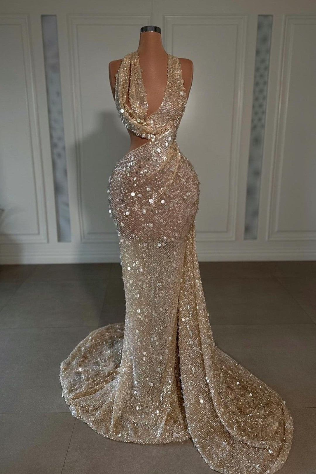 Champagne Sequins Evening Dress V Neck Sleeveless Hatler Sexy Long