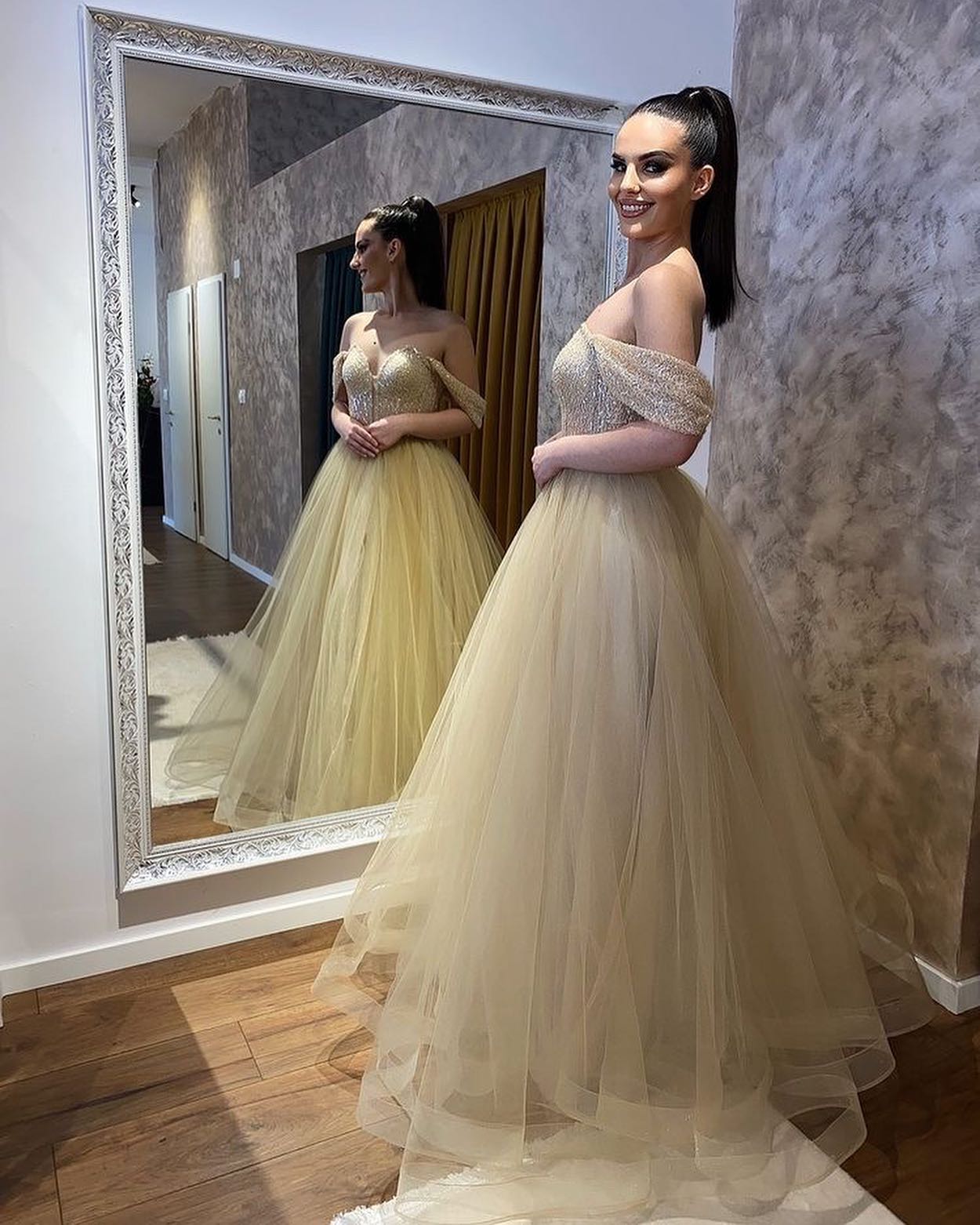 Elegant Sweetheart A-Line Wedding Dress with Off-the-shoulder Beading and Tulle Ruffles
