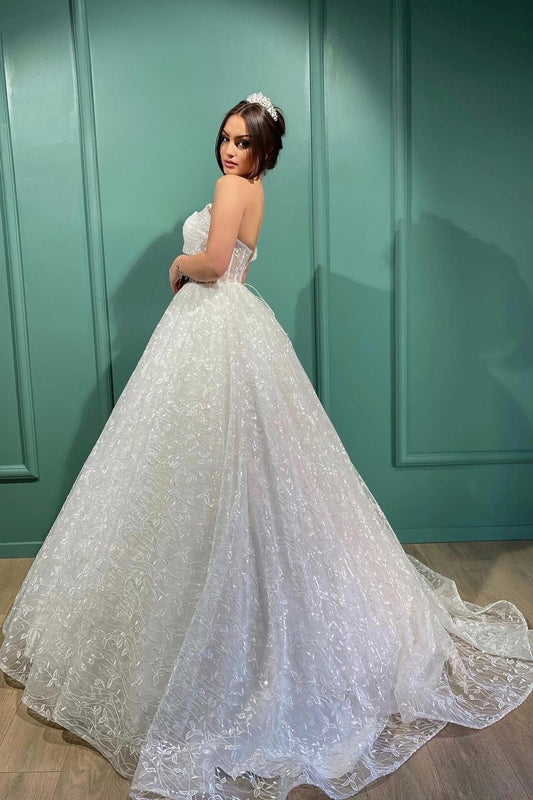 Elegant One-Shoulder Princess Gown in Tulle, Sleeveless and Long