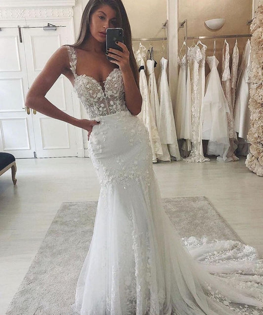 Mermaid Wedding Dress with Sweetheart Lace and Spaghetti Straps, Classic Tulle Appliques