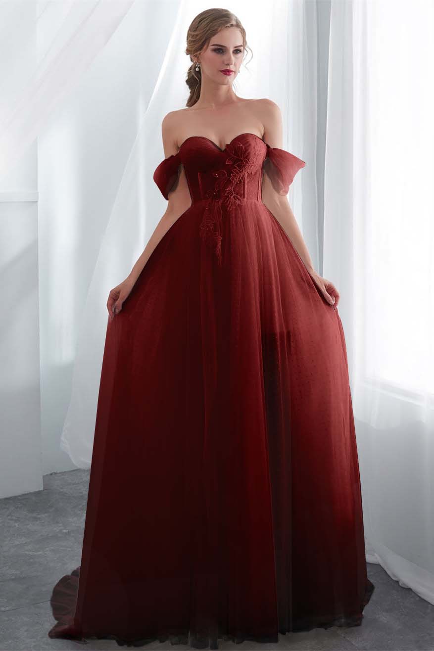 Elegant Long Tulle Wedding Dress with Off-the-Shoulder Design