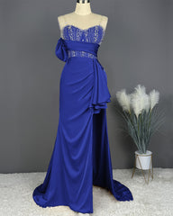 Elegant Spaghetti Straps Split Mermaid Prom Dress Long Pleated Sleeveless Evening Gown with Beading Sequins