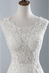Elegant Sleeveless Long Mermaid Jewel Wedding Dress in Luxury Tulle with Appliques Lace