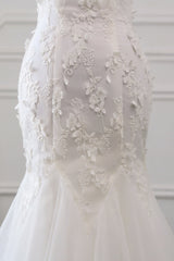 Elegant Mermaid Bridal Gown with Off-The-Shoulder Tulle Lace