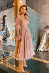 Charming Off-the-Shoulder Tulle Prom Dress Sweetheart Tea-Lnegth