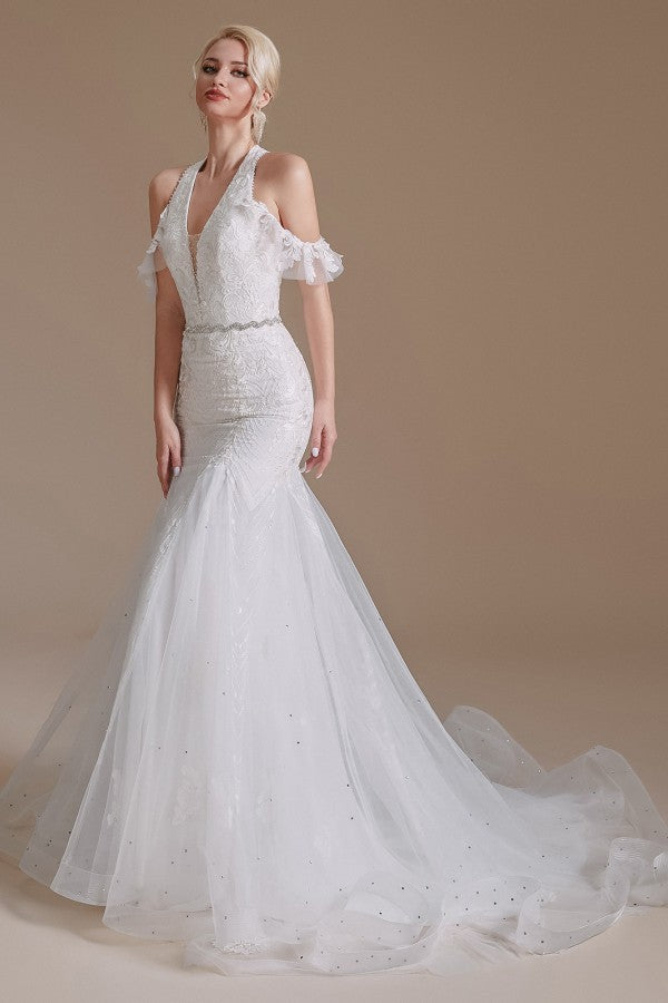 Stunning Mermaid Halter Floor-Length Tulle Wedding Dress Featuring Lace Appliques