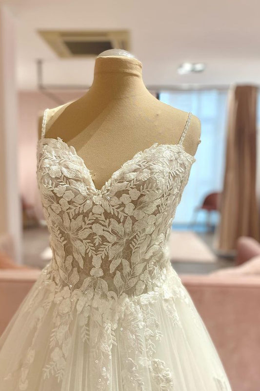 Sweetheart Wedding Dress with Floral Lace Tulle and Amazing Spaghetti Straps