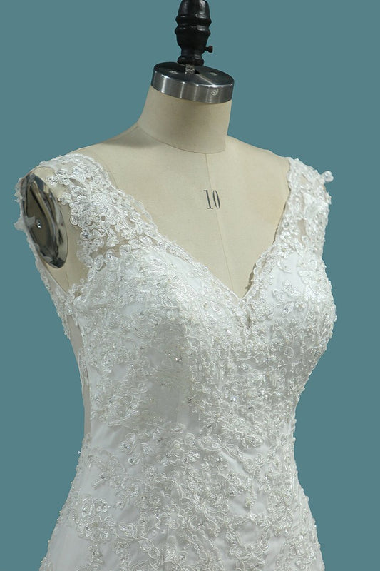 Elegant V-neck Mermaid Wedding Gown with Floor-length Lace Appliques and Wide Straps