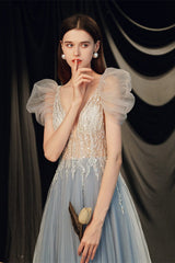 Gorgeous Bubble Sleeves V-Neck Prom Dresses Tulle Long With Beads