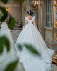 Elegant Deep V-neck A-Line Wedding Gown With Long Sleeves and Lace Appliques
