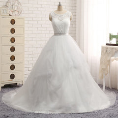 Long Princess Vintage Wedding Dress in Tulle Lace Jewel Tone