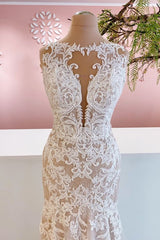 Elegant Bateau Mermaid Bridal Gown Featuring Appliques Lace Tulle