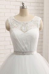Long Princess Vintage Wedding Dress in Tulle Lace Jewel Tone