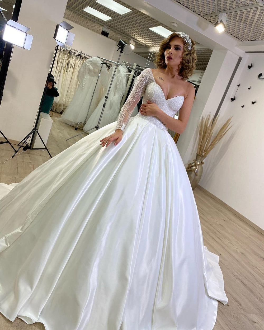 Pearl Ball Gown with Sweetheart Neckline and Elegant Ruffles in Floor-length Style