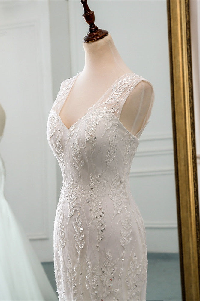 Elegant Long Mermaid V-neck Wedding Gown in Tulle with Beadings