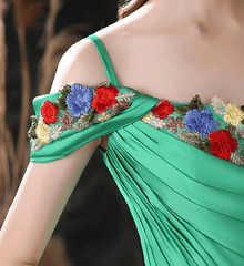Gorgeous Green Off-the-Shoulder Long Prom Dresses Split With Flower Embrodiary