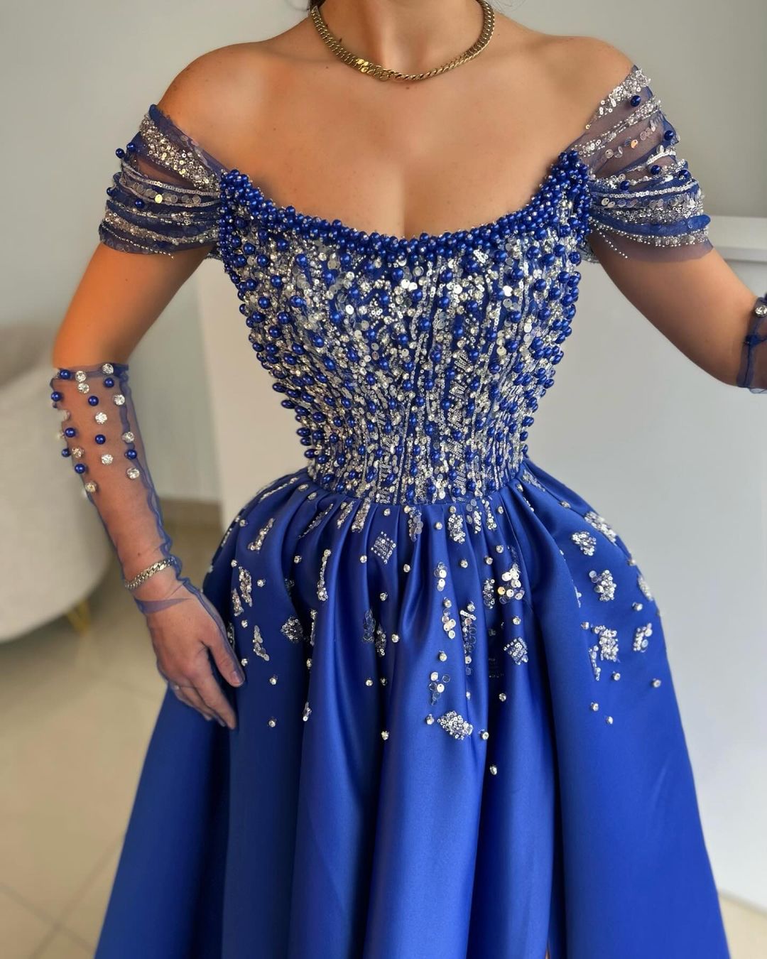 Beautiful Royal Blue Off-the-Shoulder Long Sleeves Prom Dresses Long With Beads Pearls