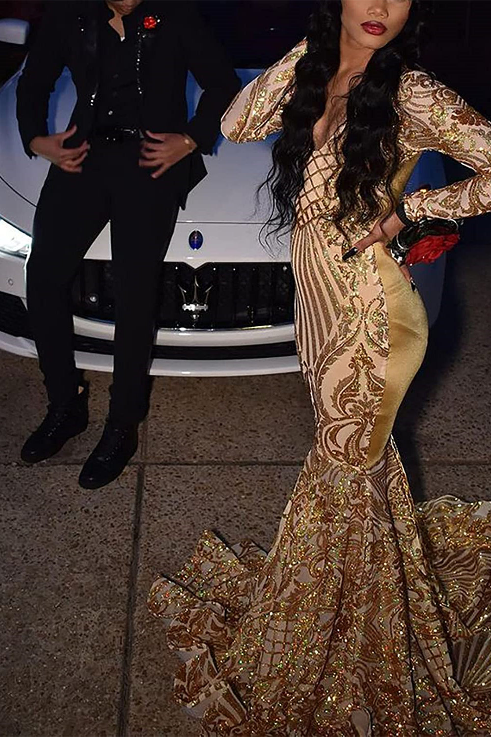 Modern Golden Yellow V-Neck Mermaid Prom Dress With Sequins Long Sleeves