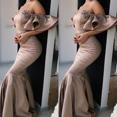 Chic Off-The-Shoulder Sweetheart Mermaid Prom Dress With Appliques