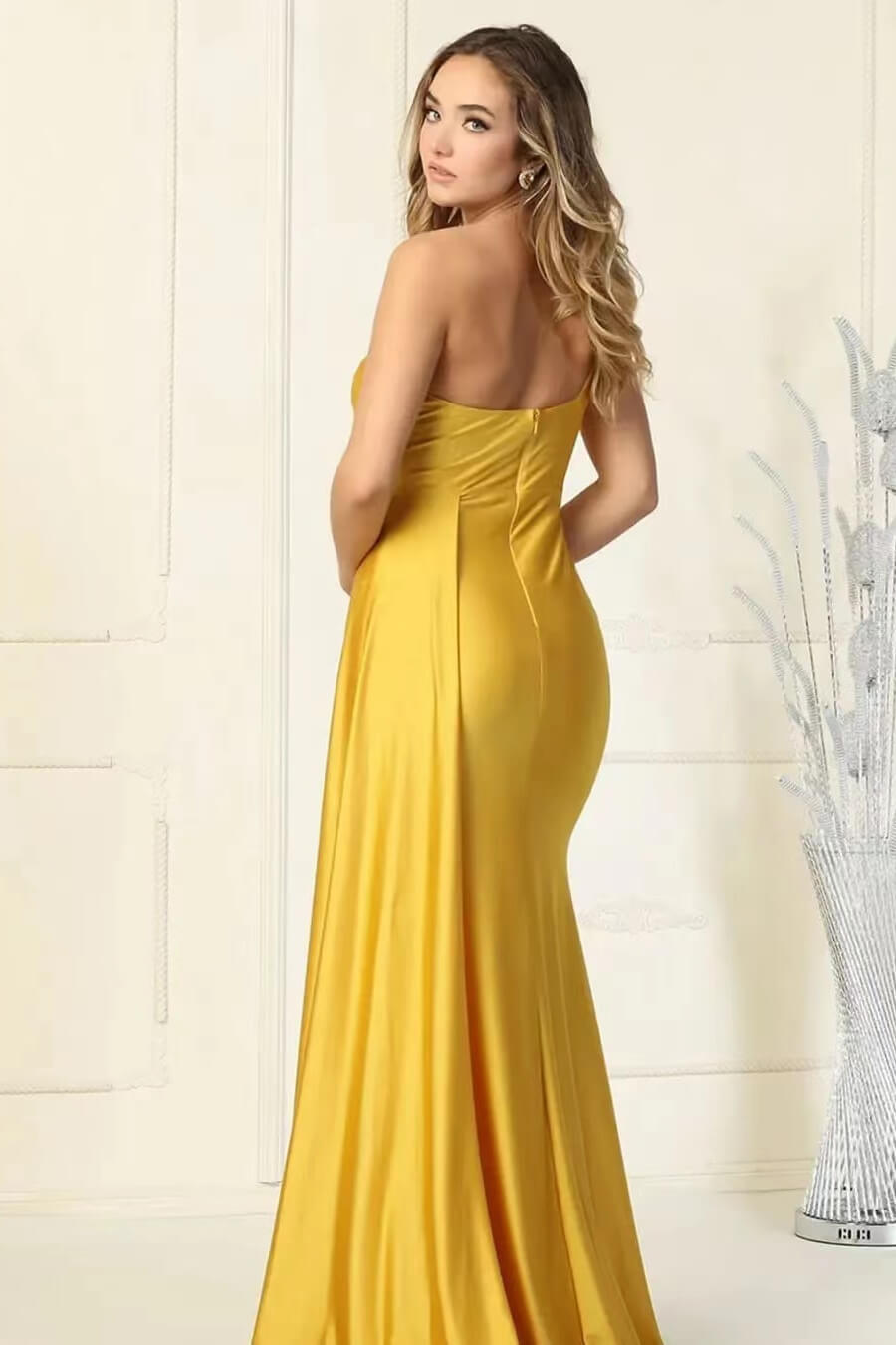 Elegant Mermaid Long with Ruffles Evening Dress Sweetheart One Shoulder Online