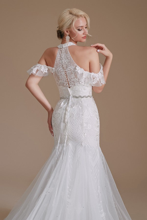 Stunning Mermaid Halter Floor-Length Tulle Wedding Dress Featuring Lace Appliques