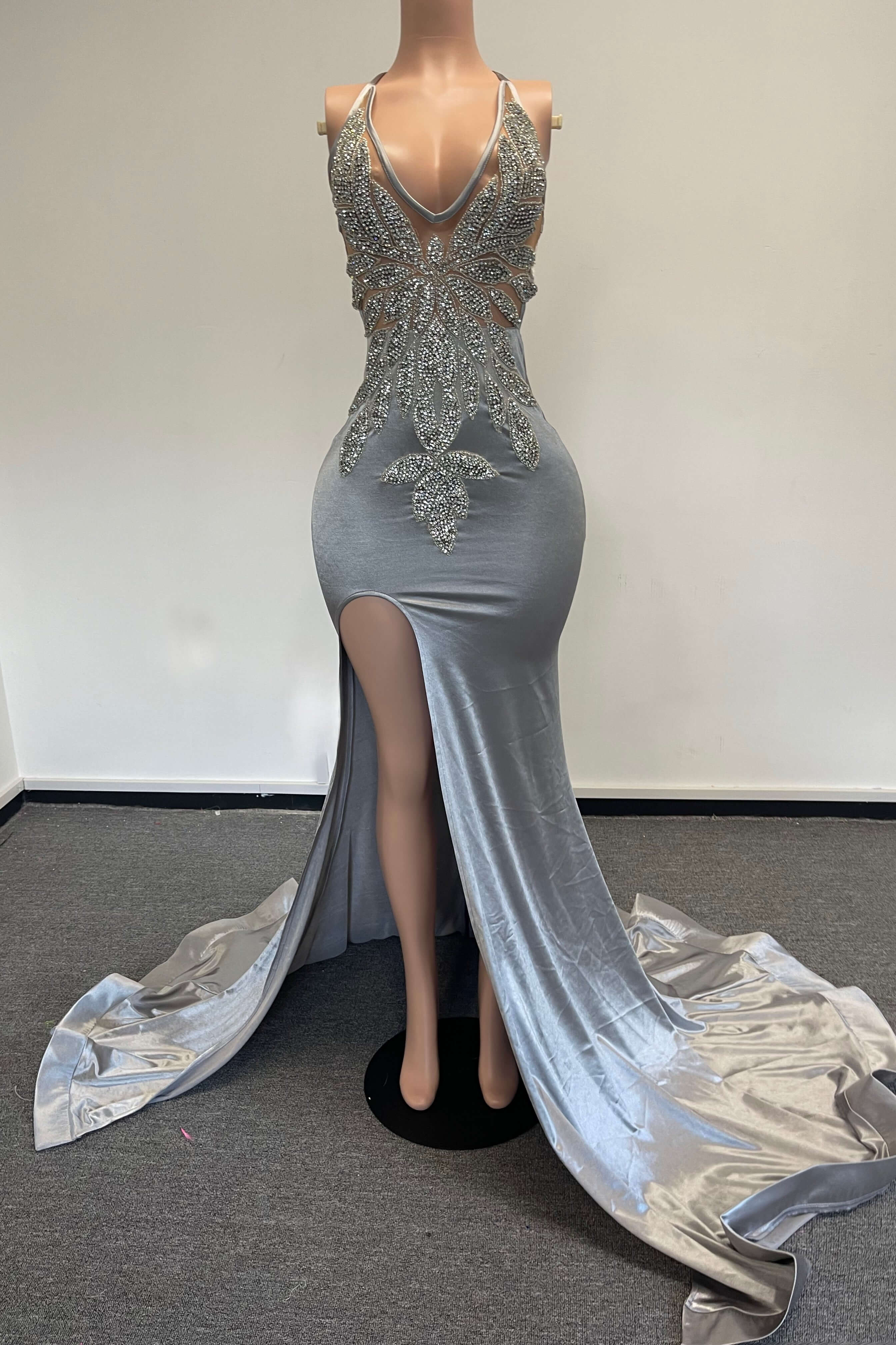 Stunning Silver V-Neck Mermaid Prom Dress Split Long With Beads