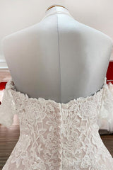 Elegant Off-The-Shoulder Princess Wedding Gown Featuring Tulle Lace Ruffles