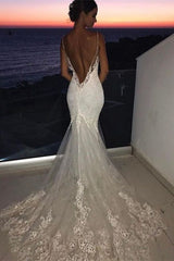 Lace Wedding Dress with Mermaid Silhouette and Spaghetti Straps, Adorned with Appliques