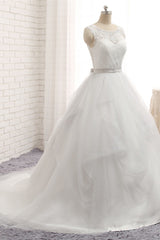 Long Princess Vintage Wedding Dress in Tulle Lace Jewel Tone