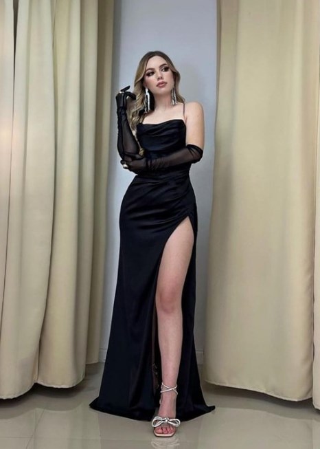 Black Spaghetti Strap Long Split Evening Dress With Tulle Gloves