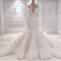 Elegant V-neck Mermaid Wedding Dress with Ruffles and Lace Appliques