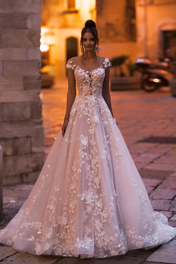 Backless Vintage Bateau Floor-length A-Line Wedding Dress with Lace Appliques and Sequins