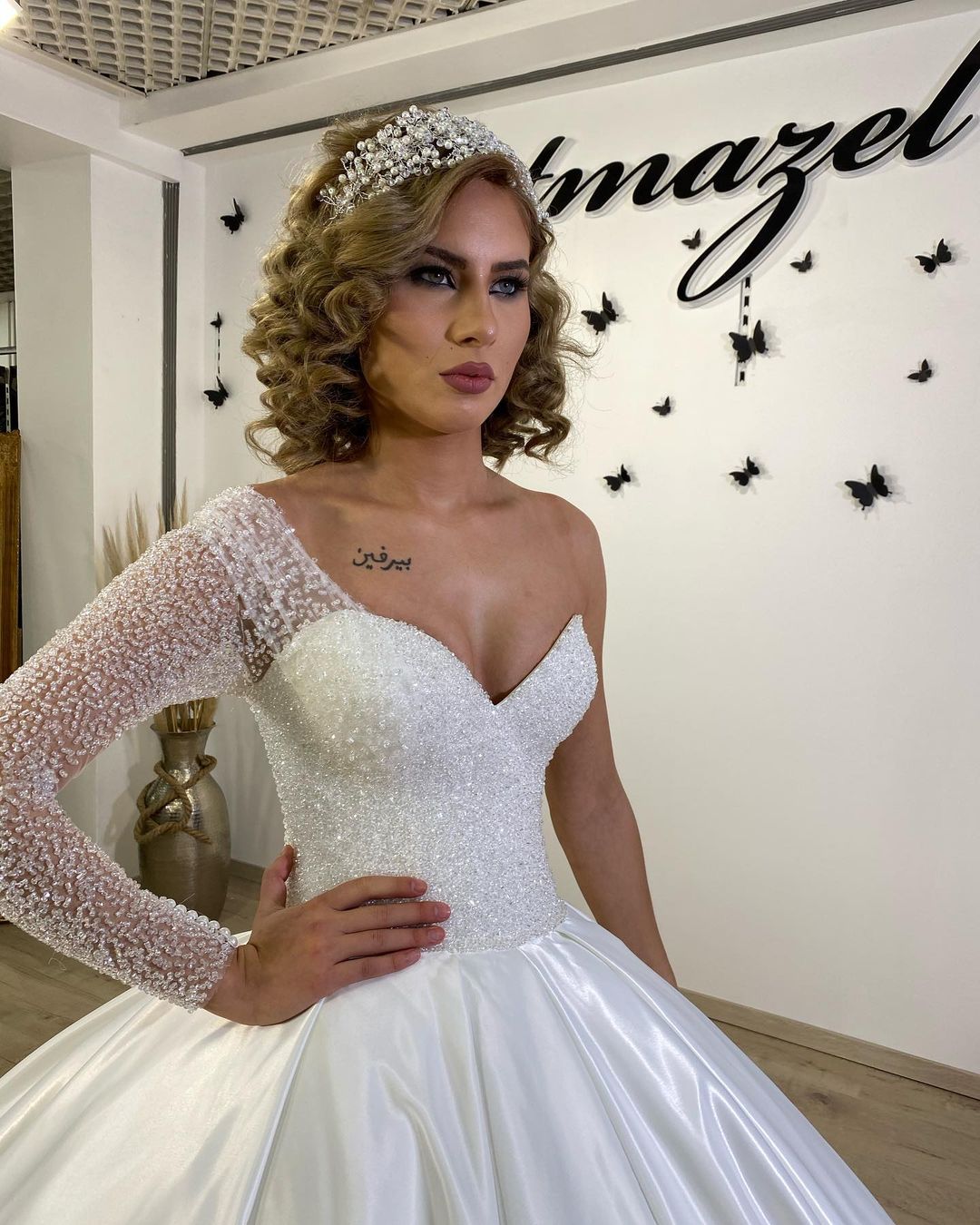Pearl Ball Gown with Sweetheart Neckline and Elegant Ruffles in Floor-length Style